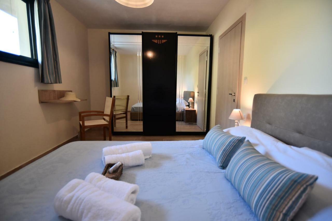 Searockhouse Villa Palaiontsiflikion Luaran gambar